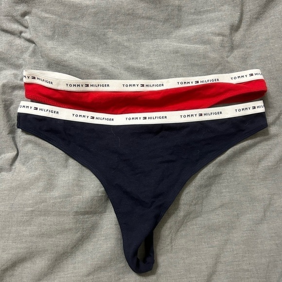 Tommy  Hilfiger 3 Pack of Thongs - Picture 2 of 5